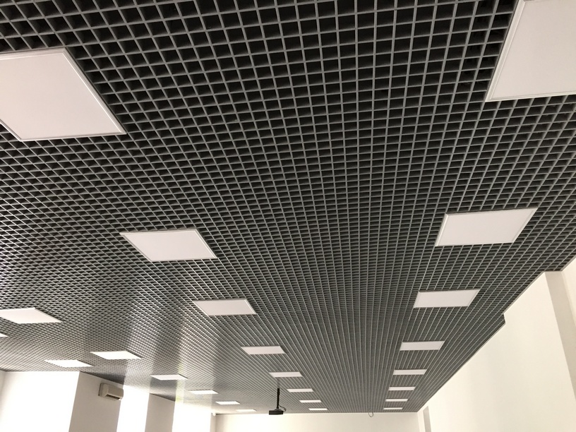 Подвесные потолки Грильято для офисов и коммерческих помещений